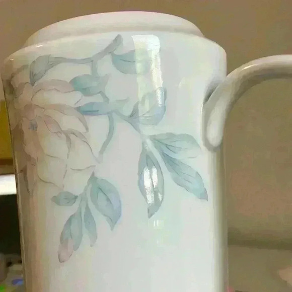 Lenox Decor Plantation Blossom Small 6 1/2” Coffee Pot Floral Pastel with Lid - Picture 10 of 12